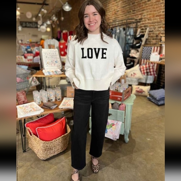 Eesome White LOVE Sweater - Picture 3 of 8